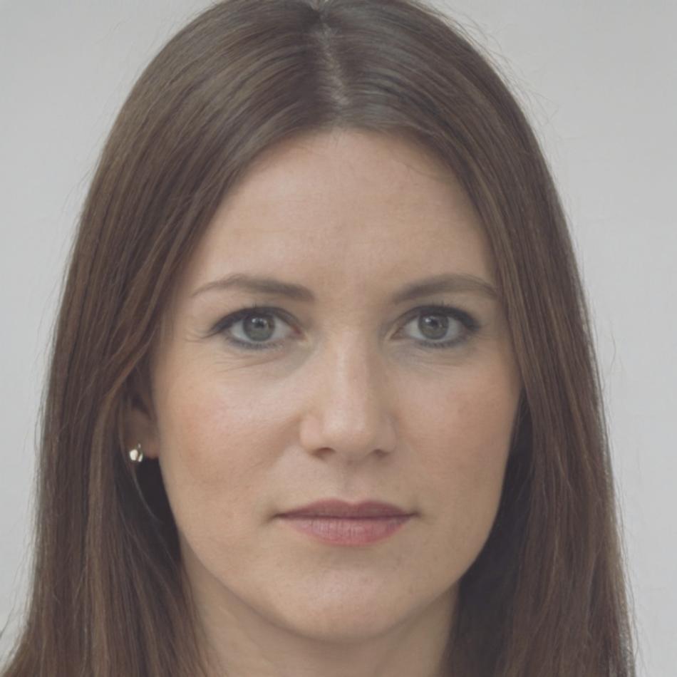 Nora Veldkamp Portrait